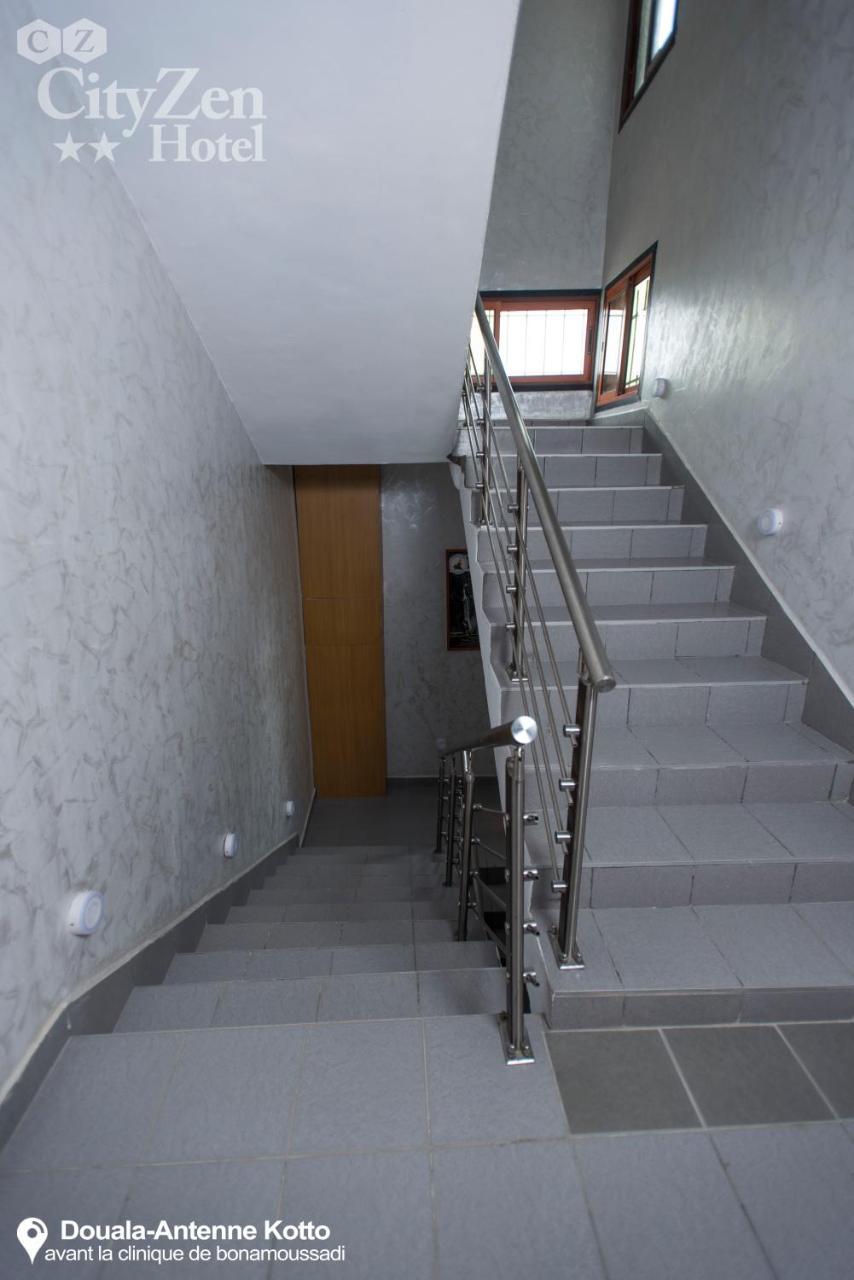 Cityzen Hotel Douala Buitenkant foto