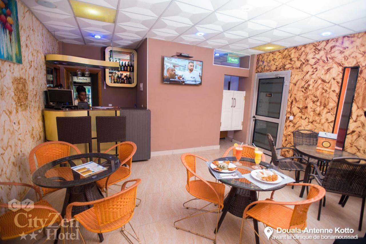 Cityzen Hotel Douala Buitenkant foto